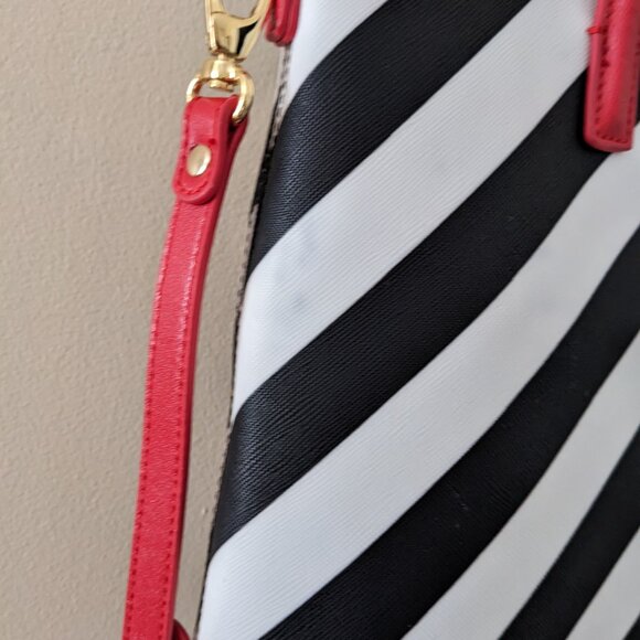 Braccialini Luxury Car Purse - Picture 12 of 12